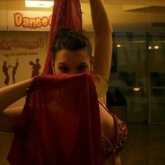 24letnia niska(160cm)ładna bardzo kobie…